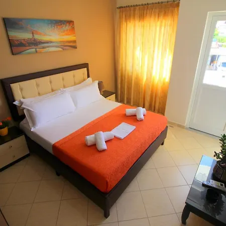 Down Town Hotel Ksamil