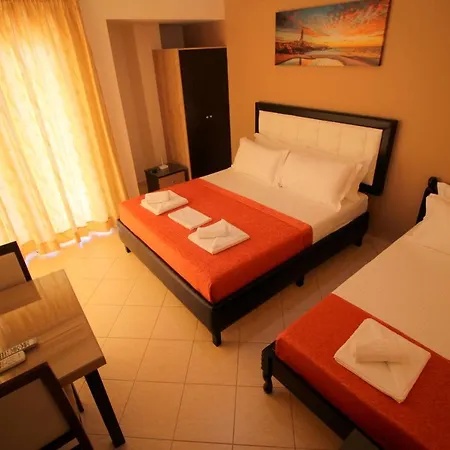 Down Town Hotel Ksamil